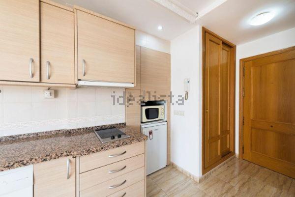 טורמולינוס Puerta Del Sol Trm Only Adults Aparts מראה חיצוני תמונה